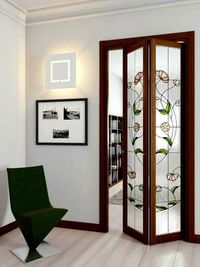 Двери гармошка с витражным декором Мытищи