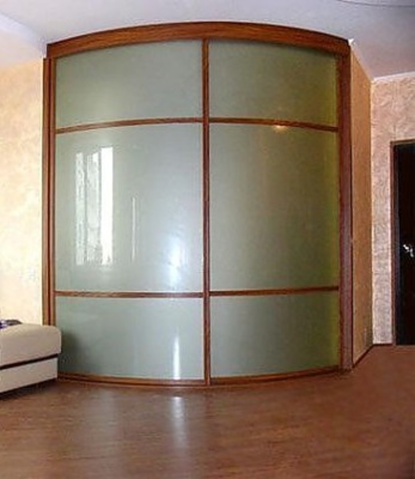 Встроенный шкаф купе радиусный в классическом стиле Мытищи